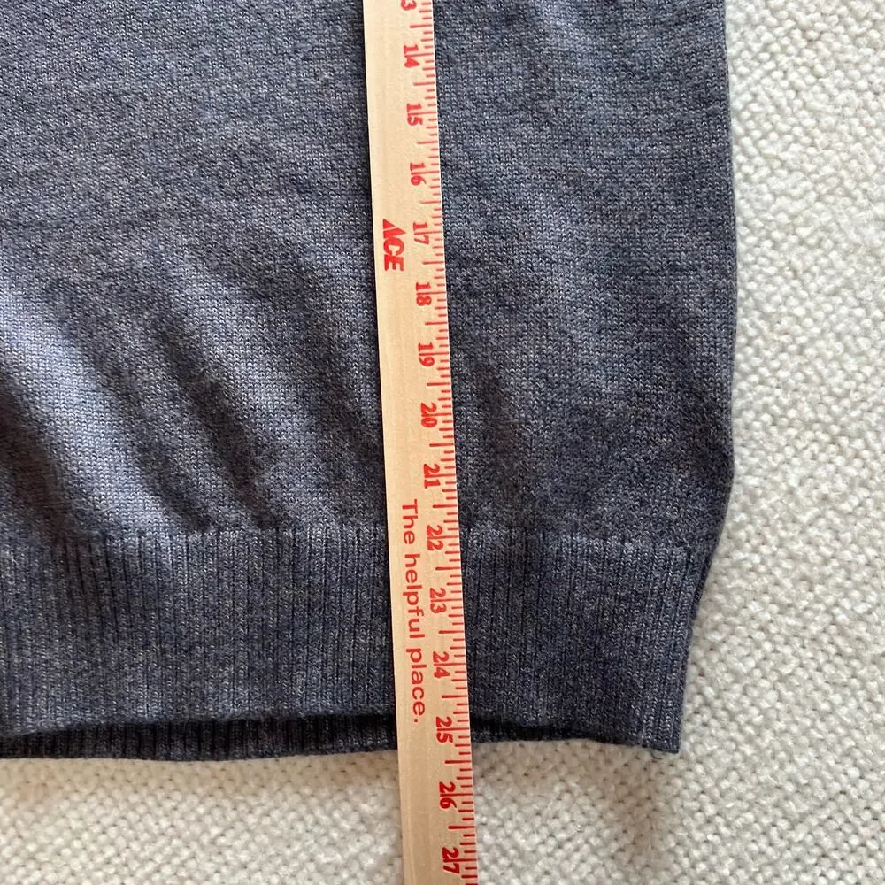 Banana Republic Extra Fine Merino Wool Blend Sweater Mens M 1/4 Snap Gray Blue